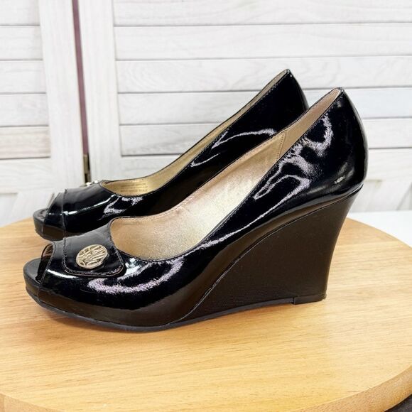 Lilly Pulitzer Patent Leather Peep Toe Wedge Heels Black 36.5 US 6 - Picture 4 of 13
